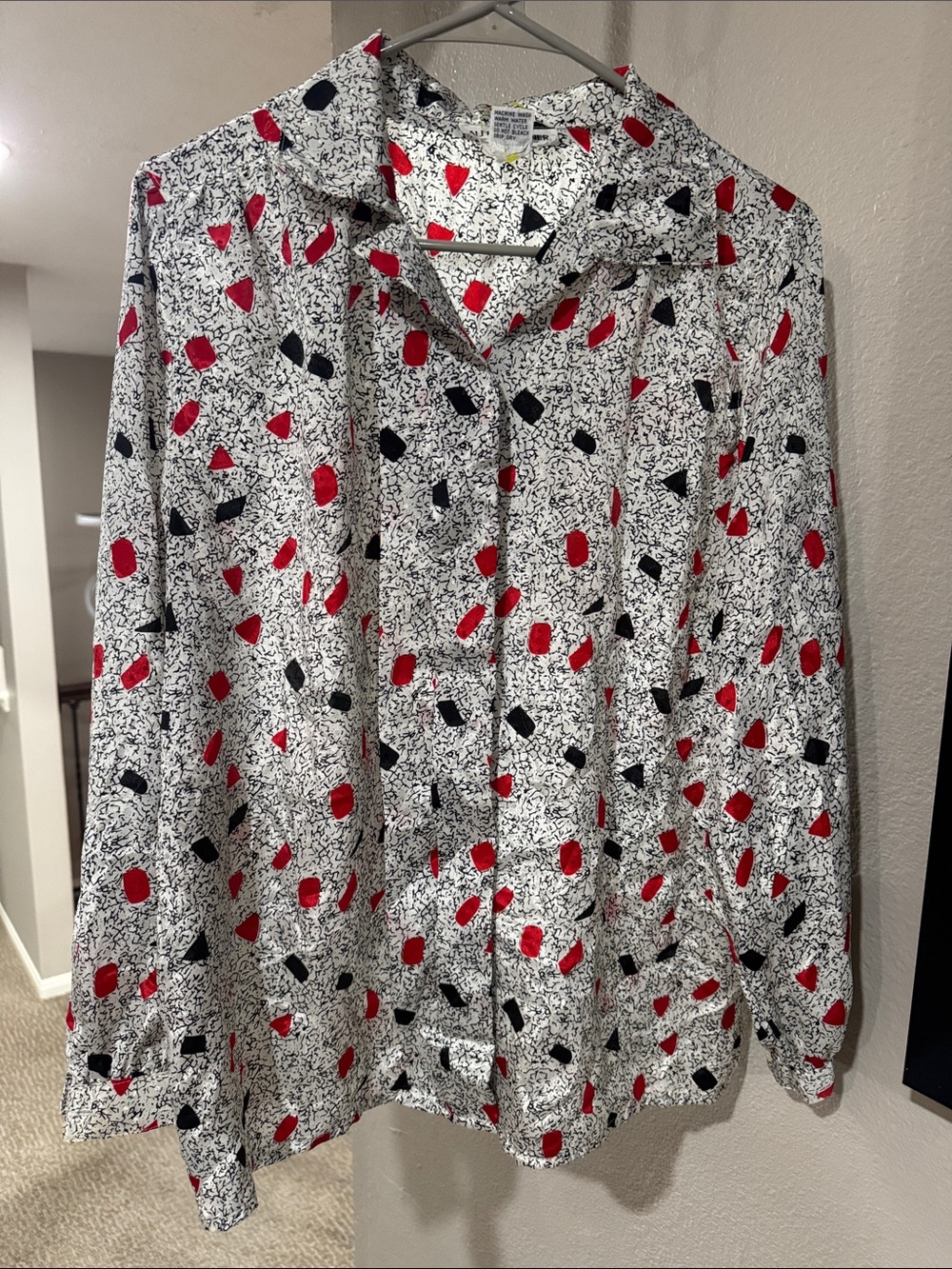 Alfred Dunner White Button-Up Blouse with Red & Black Geo Spots